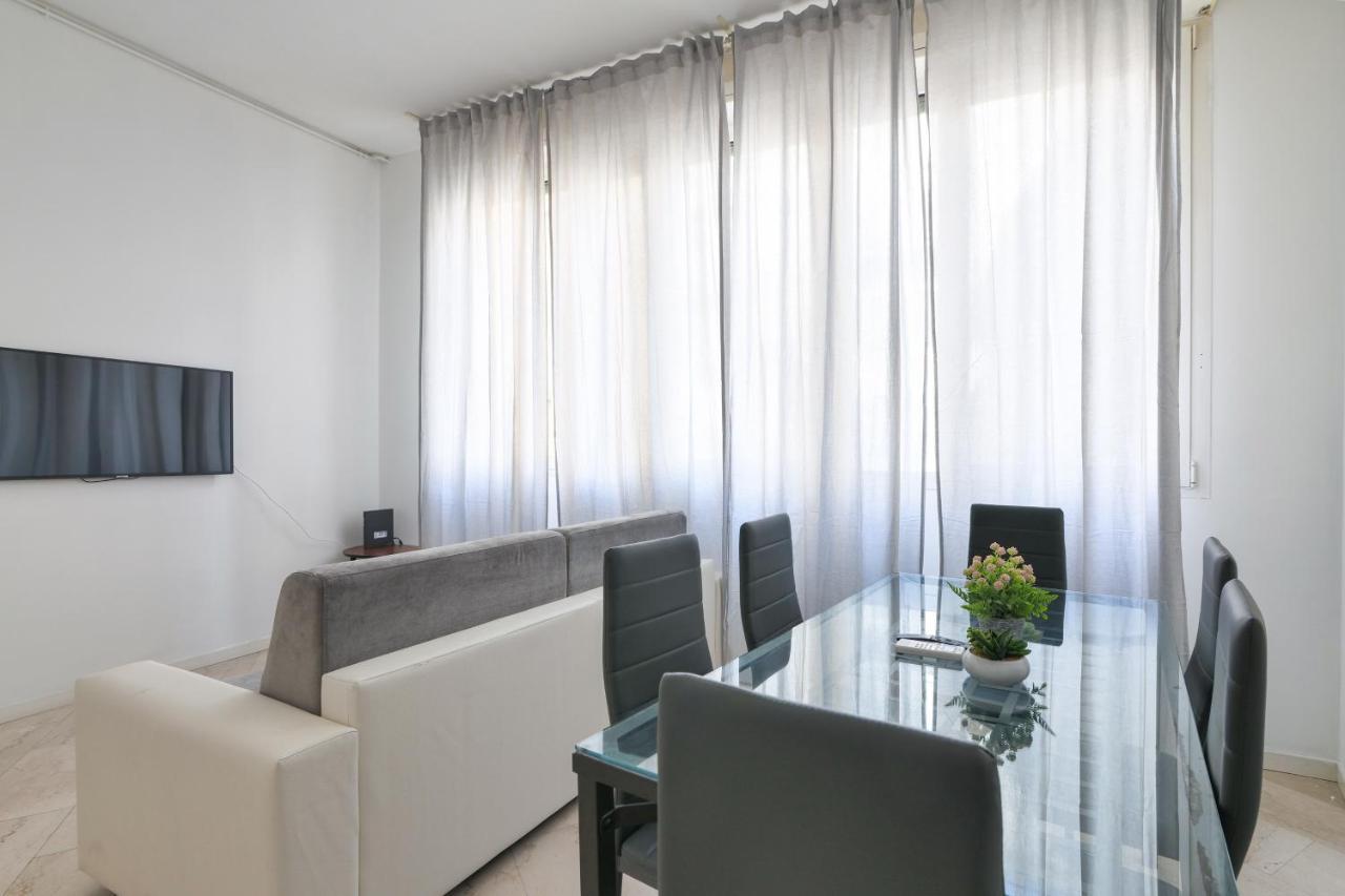 Prestige Boutique Homes - Duomo 1 Milano Exterior foto
