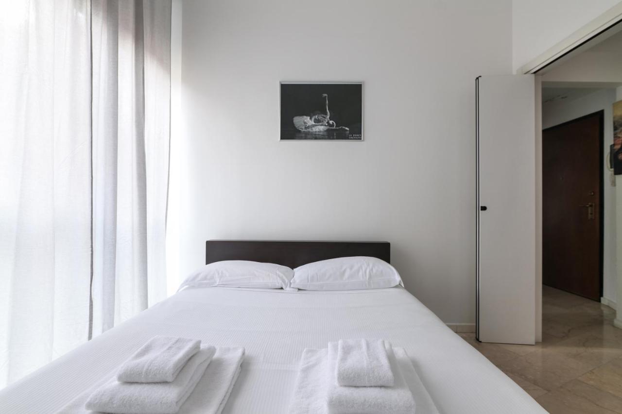 Prestige Boutique Homes - Duomo 1 Milano Exterior foto